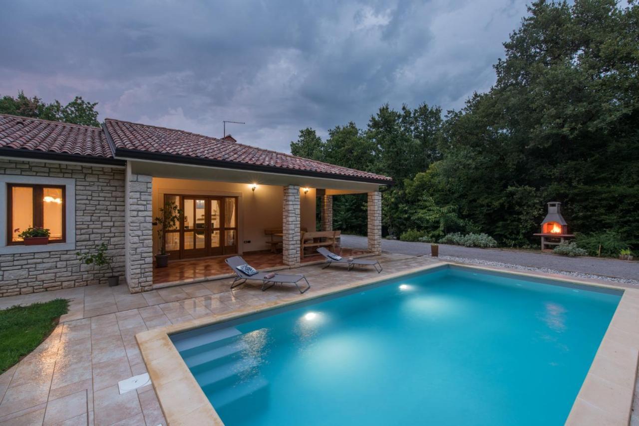 Villa Mirabella Umag Exterior photo