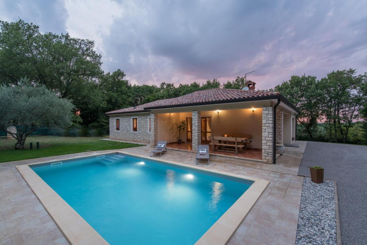 Villa Mirabella Umag Exterior photo