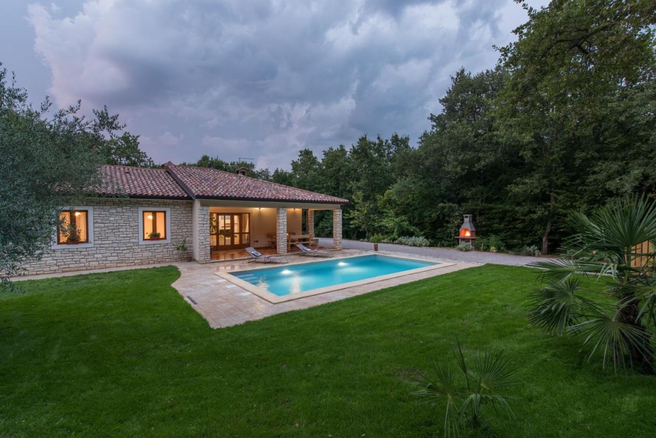 Villa Mirabella Umag Exterior photo