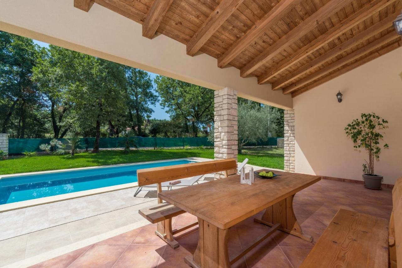 Villa Mirabella Umag Exterior photo