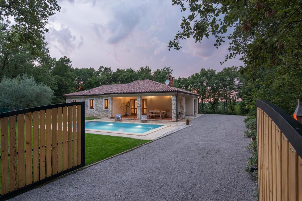 Villa Mirabella Umag Exterior photo