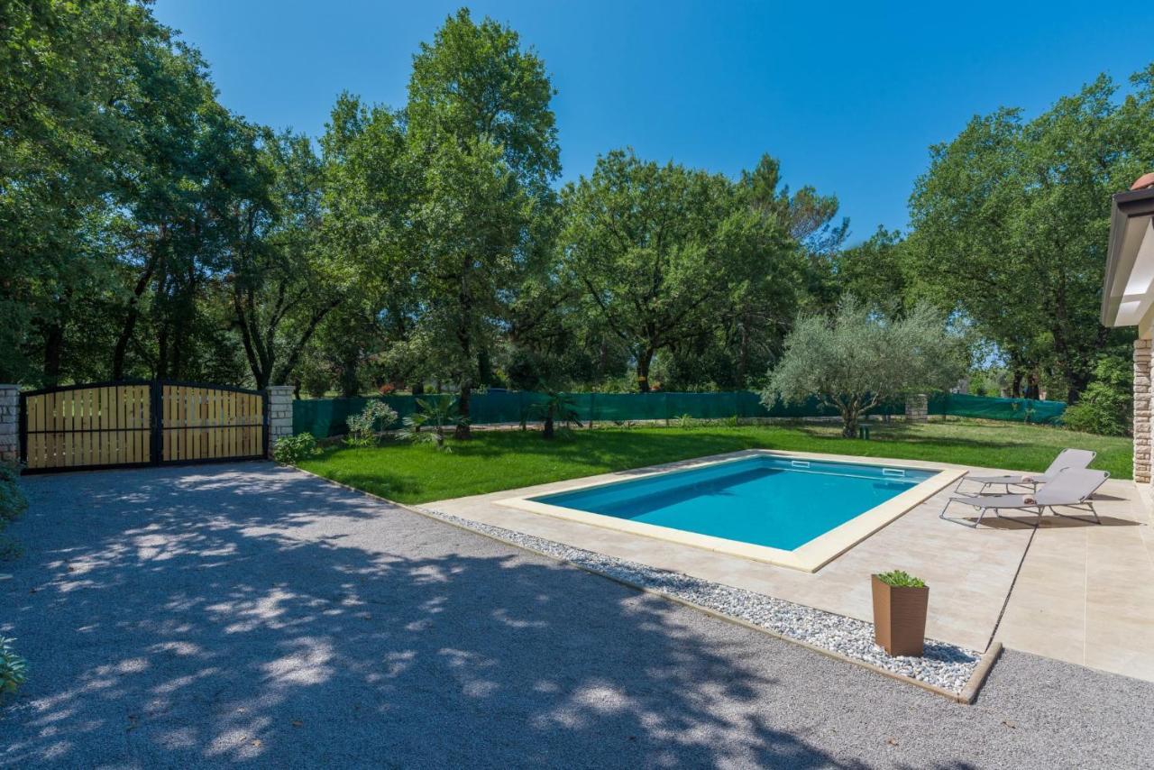 Villa Mirabella Umag Exterior photo