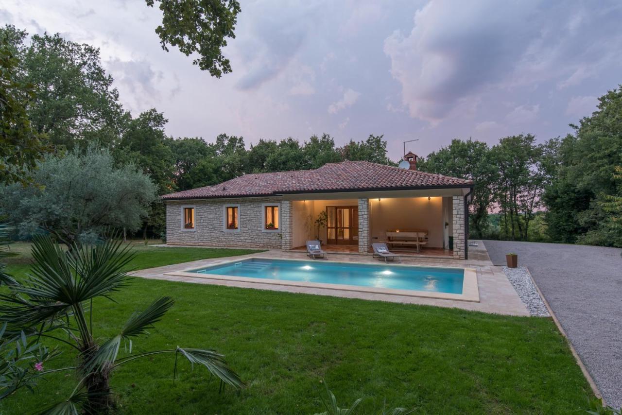 Villa Mirabella Umag Exterior photo