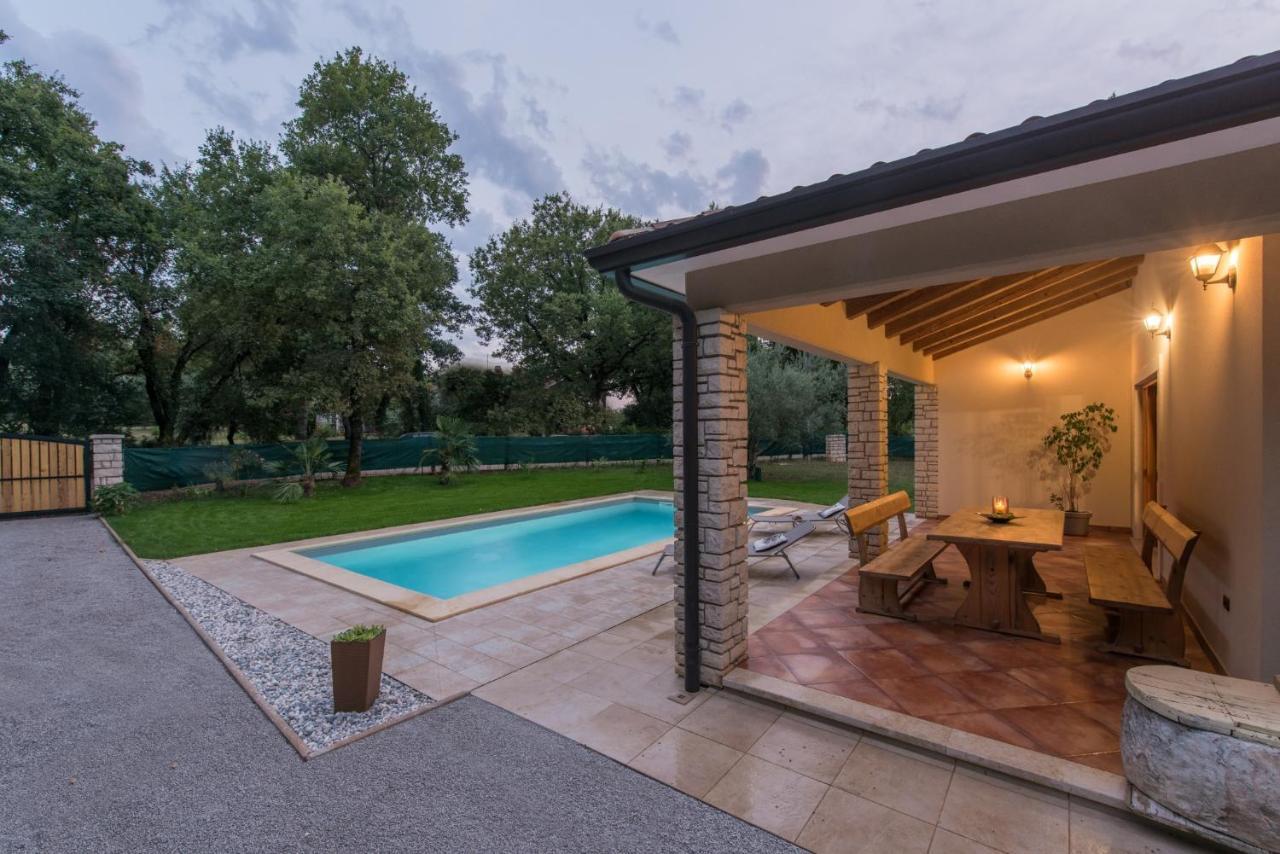 Villa Mirabella Umag Exterior photo