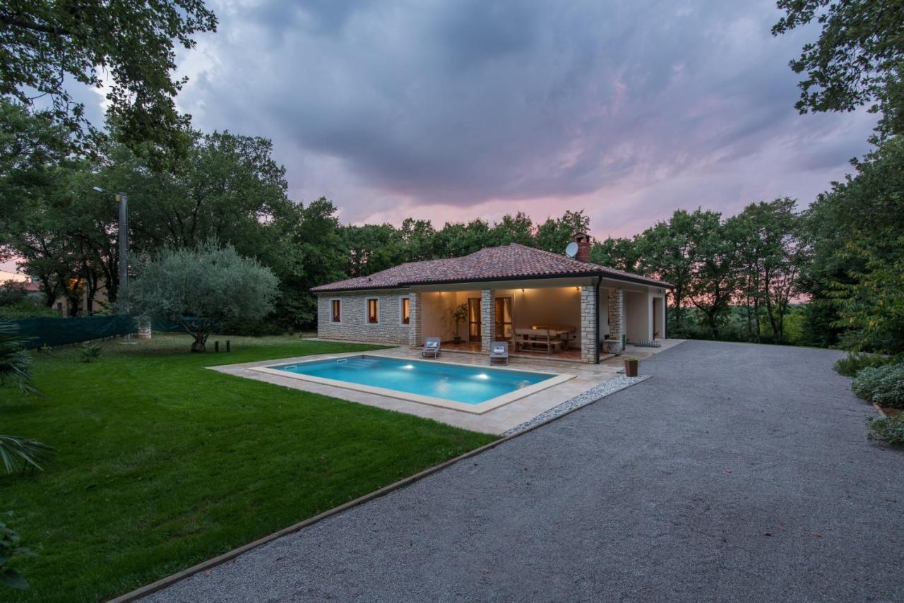 Villa Mirabella Umag Exterior photo